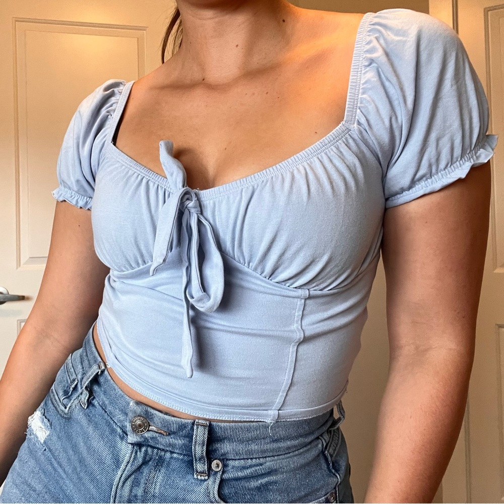 Garage Puff Sleeve Crop Top - Picture 3 of 8